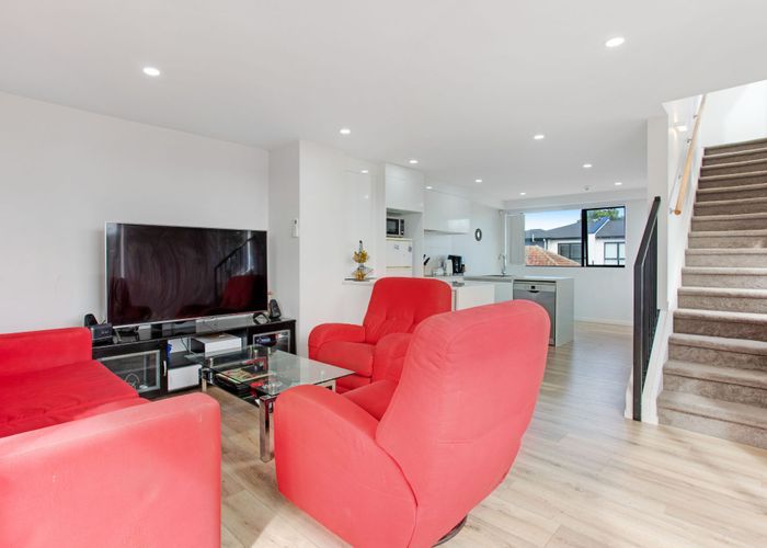  at 1 Marumaru Lane, Manurewa, Manukau City, Auckland