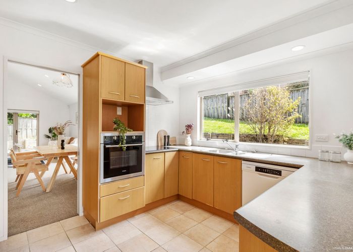  at 8 Devana Court, Torbay, Auckland