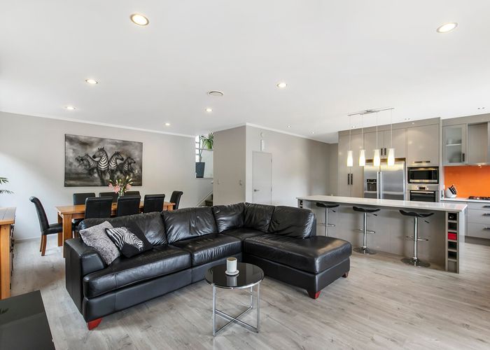  at 28 Dawood Place, The Gardens, Auckland