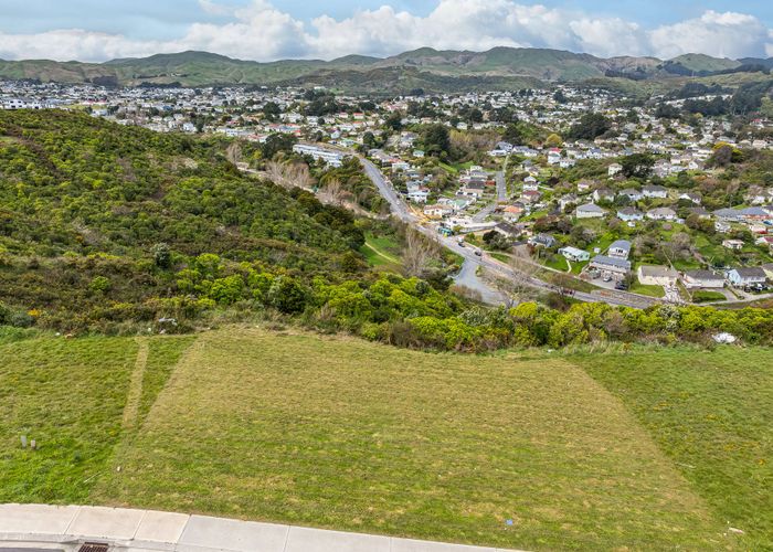  at 7 Te Arapito Close, Aotea, Porirua, Wellington