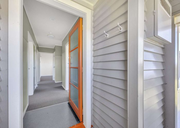  at 8 Montgomery Avenue, Karori, Wellington, Wellington