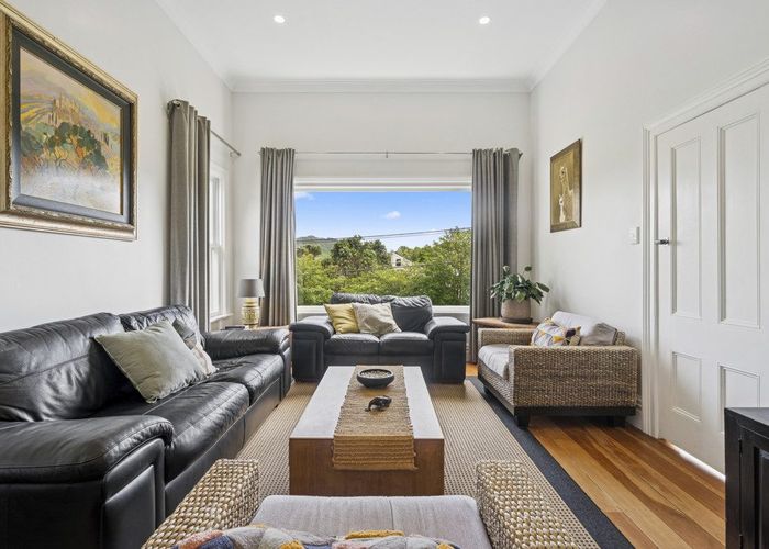  at 9 Plymouth Street, Karori, Wellington, Wellington