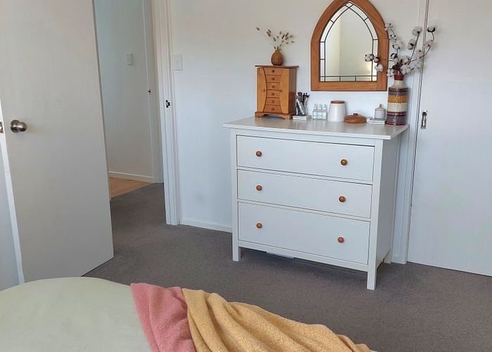  at 21 Flaxdale Street, Birkdale, North Shore City, Auckland