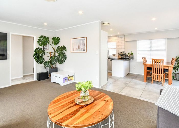  at 11 Alf Walker Place, Papakura, Papakura, Auckland