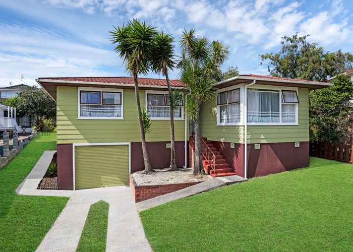  at 26 Temuri Place, Glendene, Waitakere City, Auckland