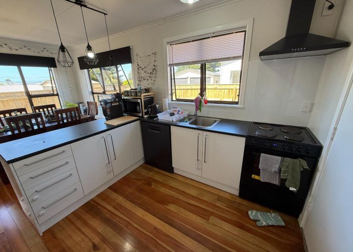  at 15 Cornfoot Street, Castlecliff, Whanganui, Manawatu / Whanganui