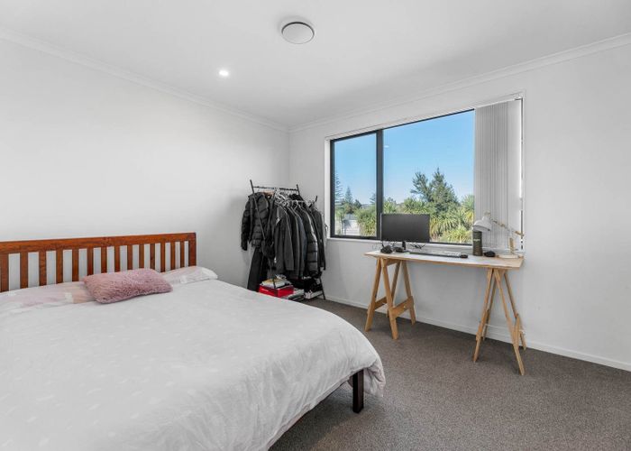  at 32D Titoki Street, Te Atatu Peninsula, Waitakere City, Auckland