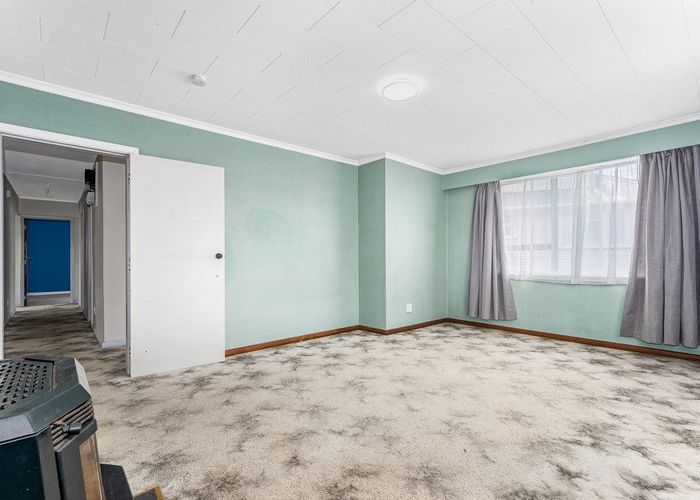  at 15 Maher Place, Porirua, Porirua, Wellington