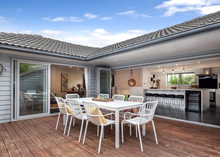 at 42A Glenfern Road, Mellons Bay, Manukau City, Auckland