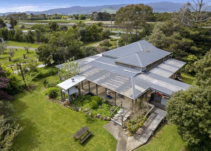 For sale 1081 State Highway 1, Te Horo, Kapiti Coast, Wellington