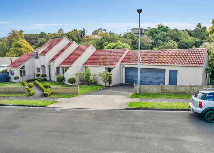  at 6 Aiken Road, Saint Johns Hill, Whanganui, Manawatu / Whanganui
