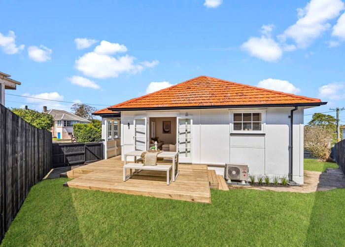  at 2 Thomson Street, Mount Roskill, Auckland City, Auckland
