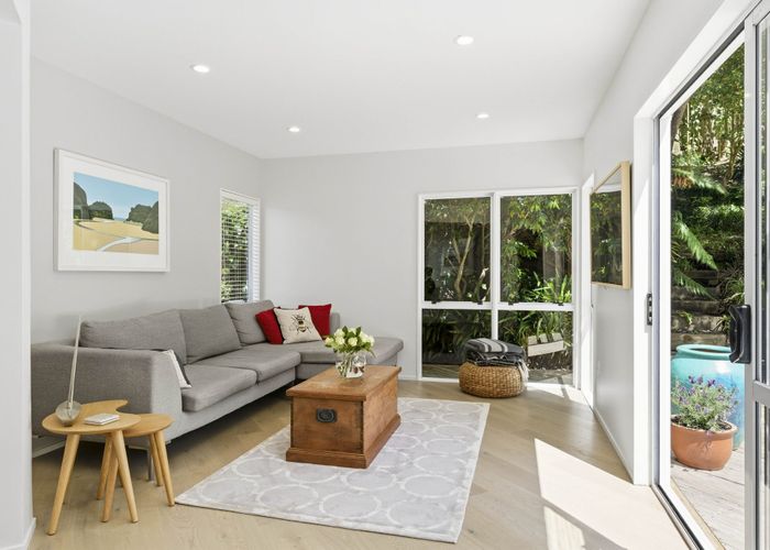  at 8 Leys Crescent, Remuera, Auckland City, Auckland