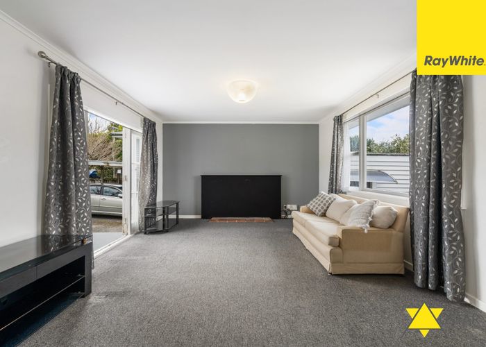  at 11 Graham Avenue, Te Atatu Peninsula, Waitakere City, Auckland