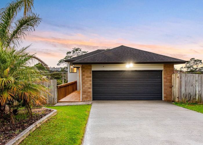  at 45 Bradnor Meadows Drive, Swanson, Auckland