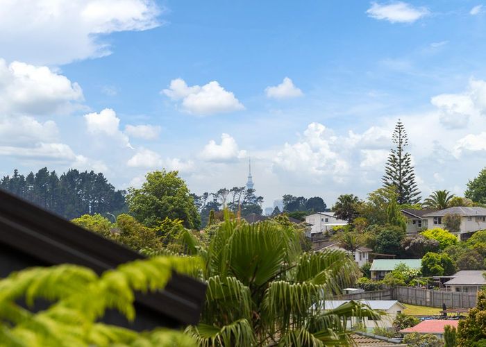  at 1/235 Glengarry Road, Glen Eden, Auckland