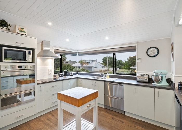  at 22 Kotuku Drive, Paraparaumu Beach, Paraparaumu