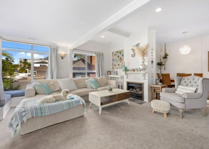  at 1/22 Sandown Road, Rothesay Bay, North Shore City, Auckland