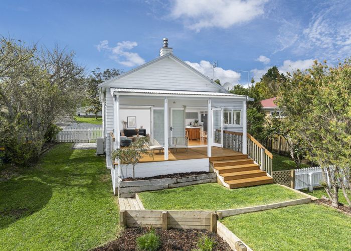  at 226 Upper Harbour Drive, Greenhithe, North Shore City, Auckland