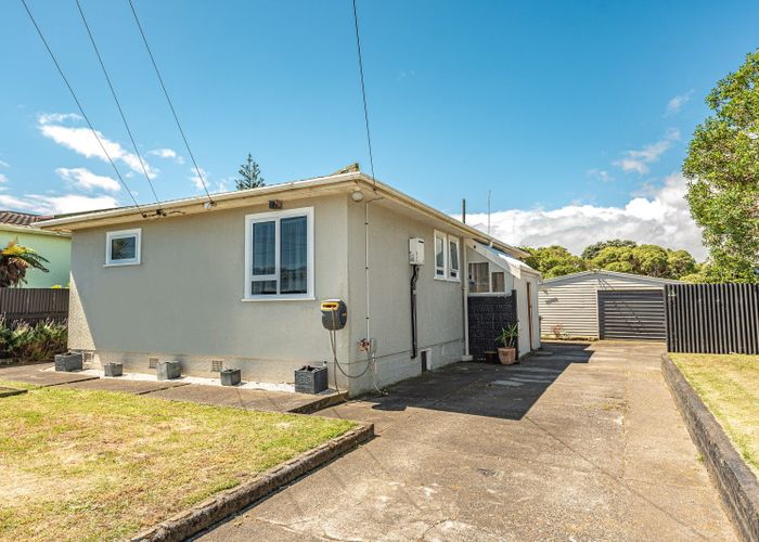  at 106 Karaka Street, Castlecliff, Whanganui