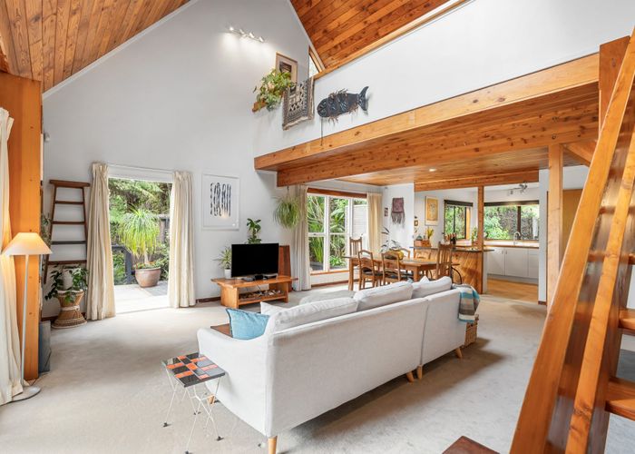  at 58 Opanuku Road, Henderson Valley, Waitakere City, Auckland