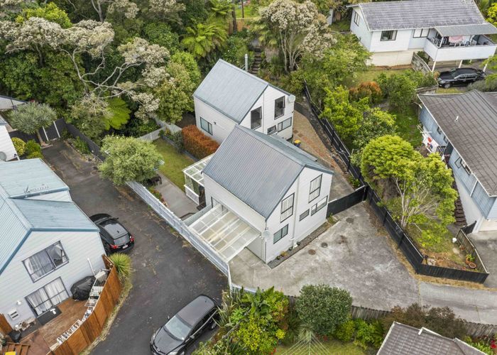 at 1/143 Spinella Drive, Bayswater, North Shore City, Auckland