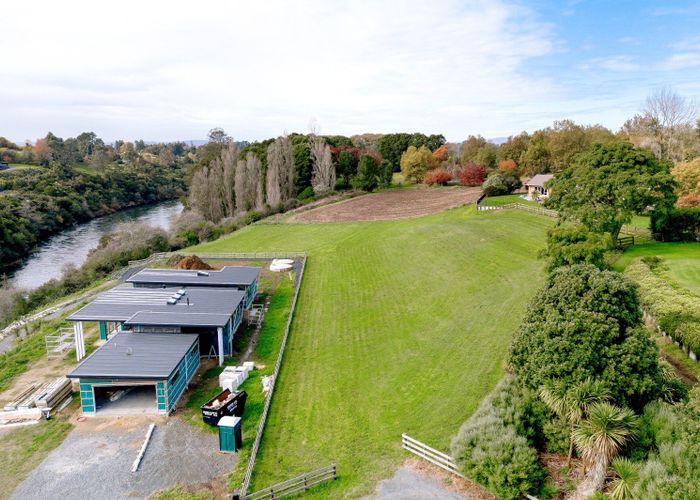  at 4/235 Raynes Road, Rukuhia, Hamilton