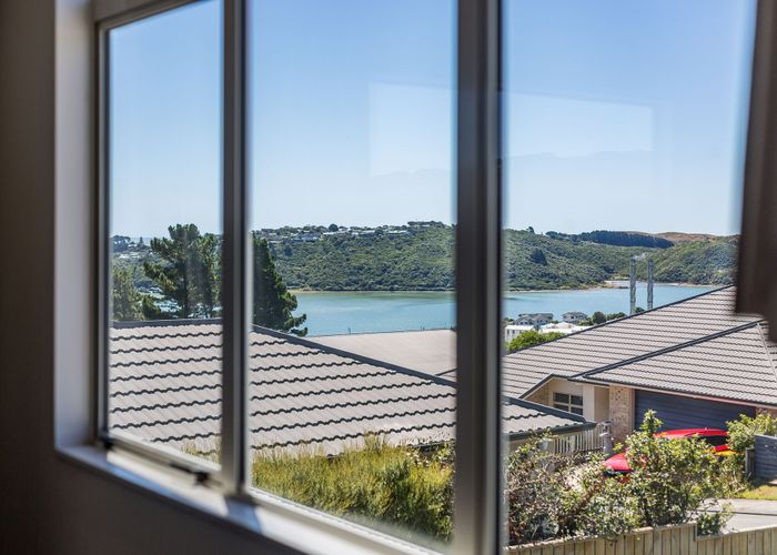  at 31 Aspiring Terrace, Aotea, Porirua, Wellington