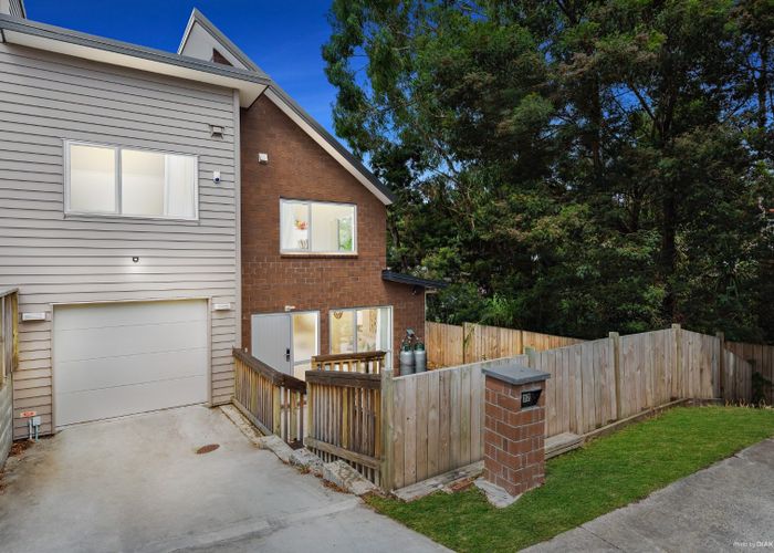  at 17 Sunshine Boulevard, Sunnyvale, Waitakere City, Auckland