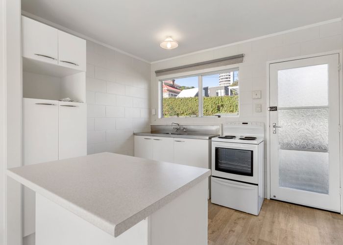  at 2/33 Curran Street, Herne Bay, Auckland City, Auckland