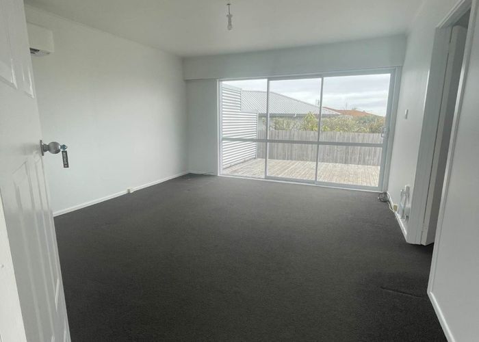  at 2/76 Maraetai Drive, Maraetai, Manukau City, Auckland