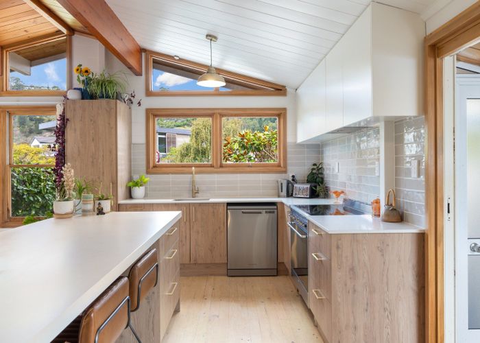  at 2 Wakatu Avenue, Redcliffs, Christchurch City, Canterbury