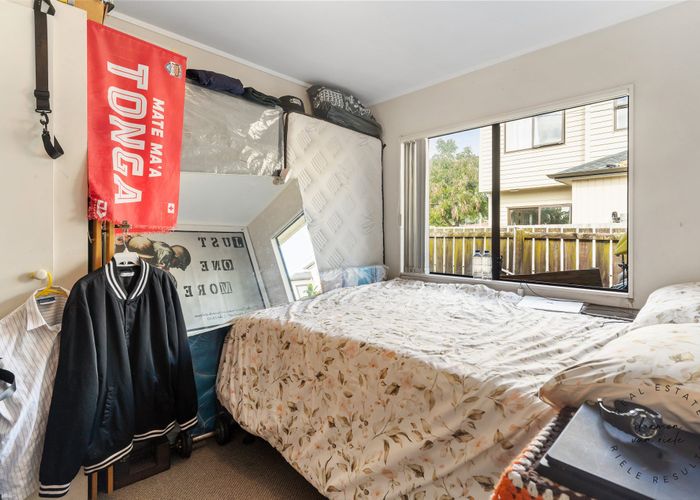  at 2/6 Cambridge Road, Manurewa, Manukau City, Auckland