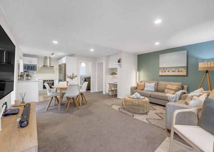  at 1/14 Chesley Place, Half Moon Bay, Manukau City, Auckland