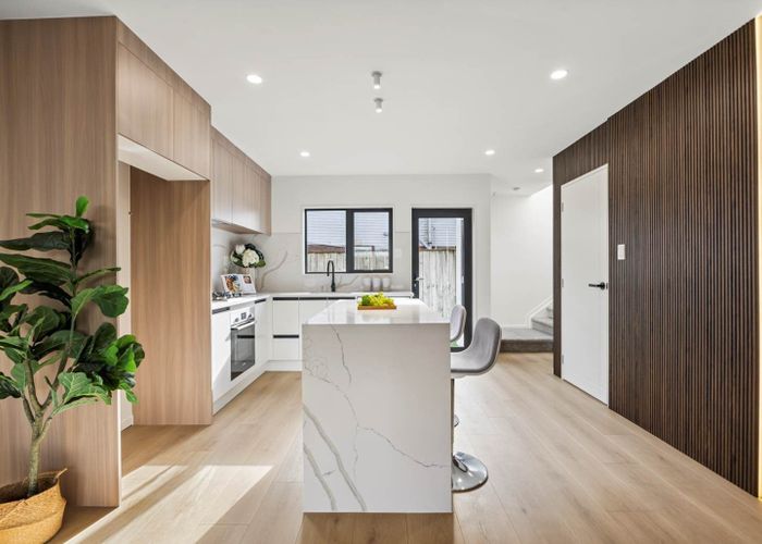  at 2/23 Stonex Road, Papatoetoe, Manukau City, Auckland