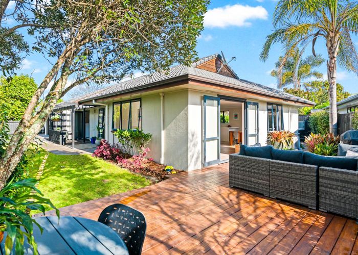  at 8 Wentworth Park, Albany, North Shore City, Auckland