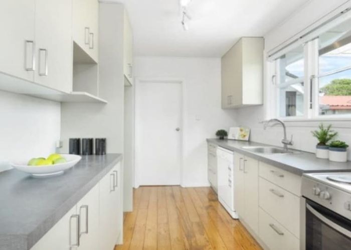  at 3 Bateman Avenue, Bryndwr, Christchurch