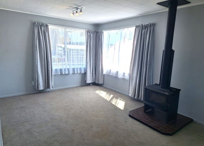  at 4/10 Islington Street, Trentham, Upper Hutt, Wellington