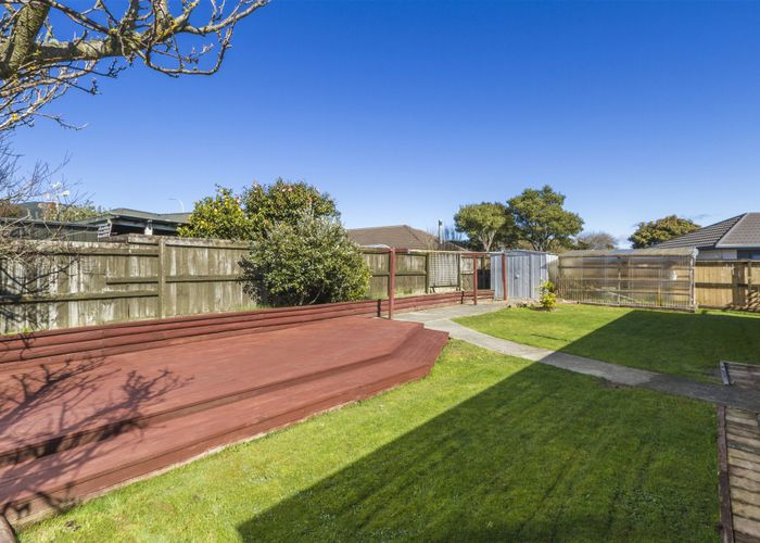  at 52 Arbor-Lea Avenue, Richmond