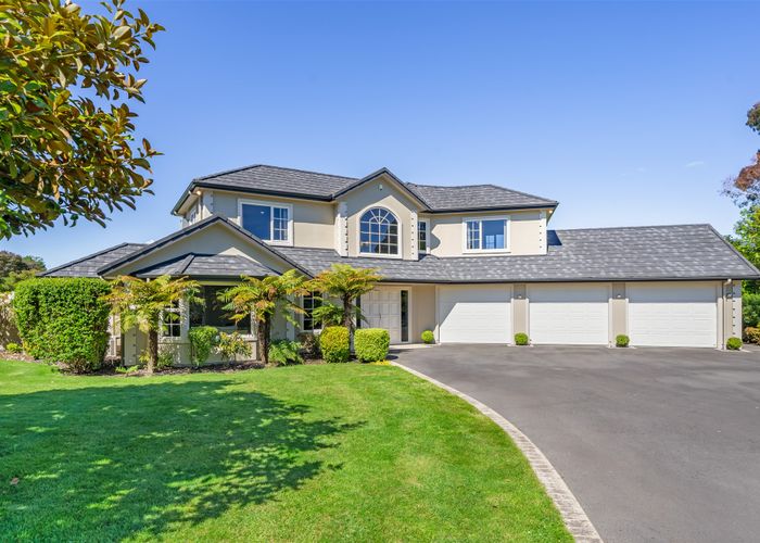  at 18 Emerald Hill Drive, Birchville, Upper Hutt