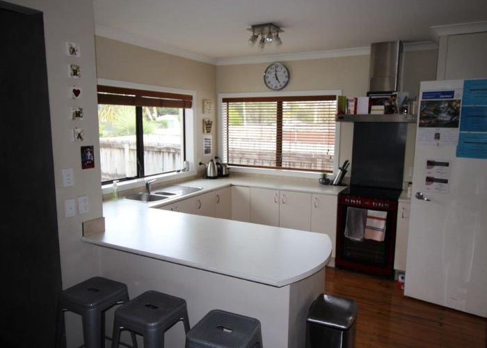  at 30 Grove Road, Papakura, Papakura