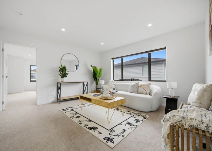  at 5 Thomas Rielly Avenue, Hobsonville, Waitakere City, Auckland