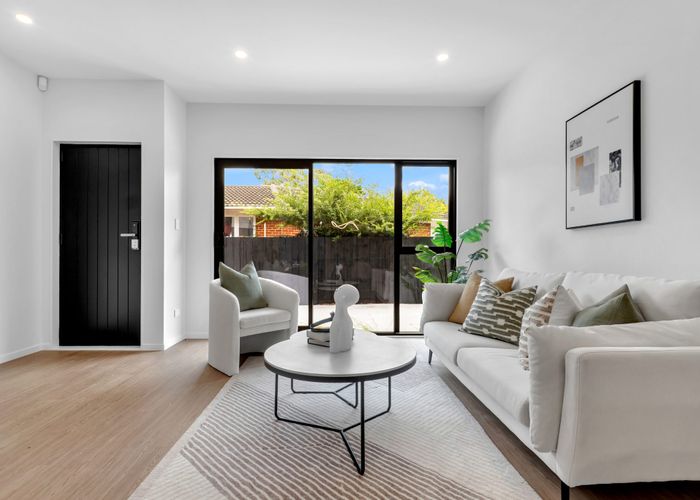  at 101B & D Gossamer Drive, Pakuranga Heights, Manukau City, Auckland