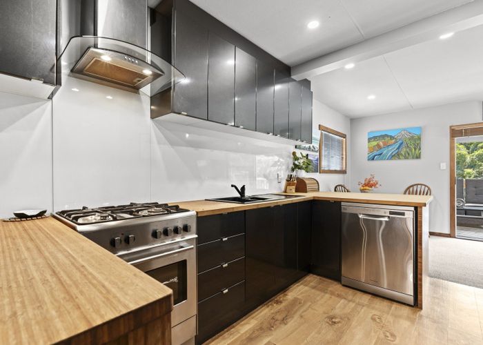  at 53 Pitcairn Street, Oakura