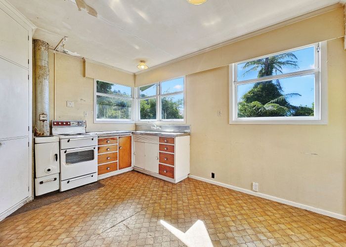  at 72 Gordon Road, Western Heights, Rotorua