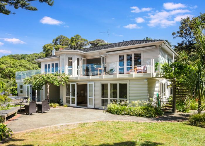 For sale 89 Paremata Road, Paremata, Porirua, Wellington homes.co.nz