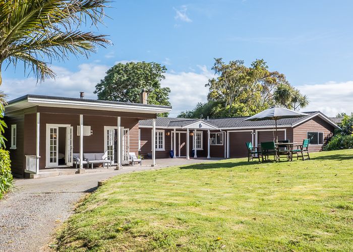  at 185 Main road, Otaihanga, Paraparaumu