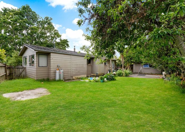  at 30 Pipitea Place, Massey, Waitakere City, Auckland