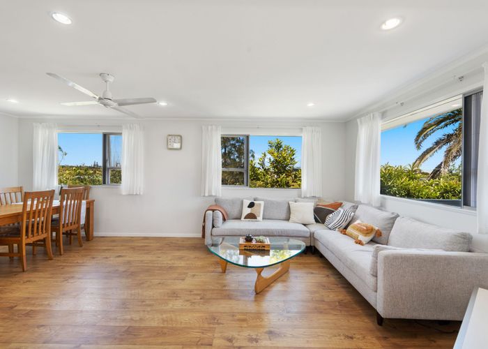  at 1/133 Edgewater Drive, Pakuranga, Manukau City, Auckland