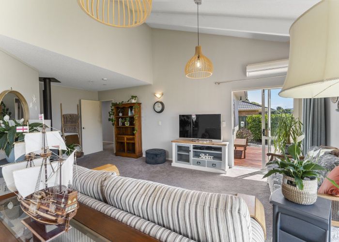 at 304 Manly Street, Paraparaumu Beach, Kapiti Coast, Wellington